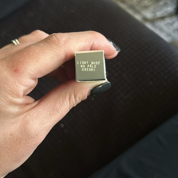 Mary Kay lip liner - Picture 2 of 2